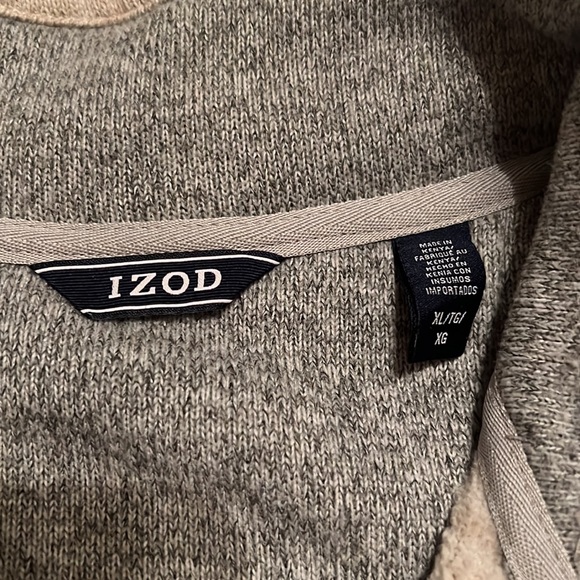 IZOD xl cream 1/4 zip fleece top - Picture 2 of 4
